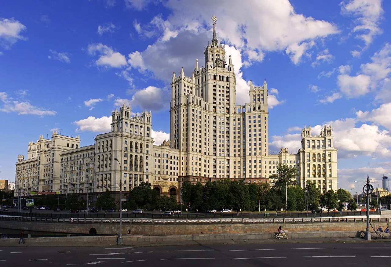 красные ворота москва гостиница. красные ворота города москва.