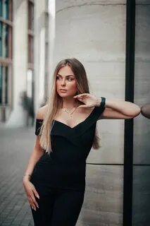 Анастасию ларину