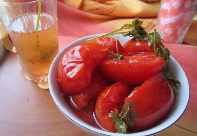 Помидоры половинками на зиму. Помидоры дольками «пальчики оближешь». Помидоры на зиму. Помидоры на зиму пальчики оближешь. Томаты на зиму самый вкусный.