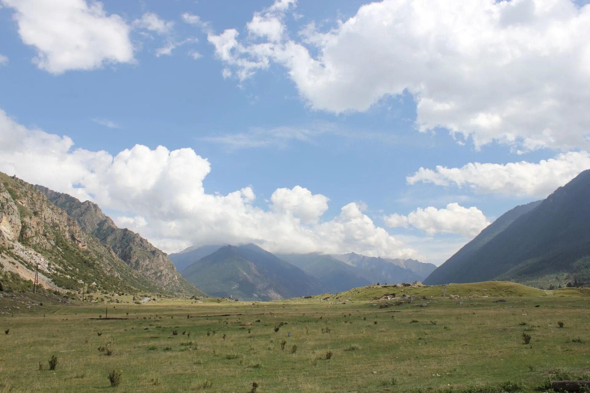 Аул хурзук кчр. Хурзук учкулан. Хурзук карачаево-черкесия. Хурзук карачаево-черкесия застава. Мамия кала хурзук.