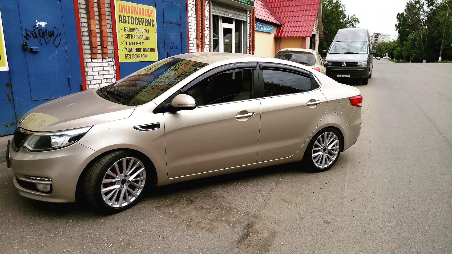 Kia Rio r17. Киа Рио -50 Технорессор. Киа Рио 3 на 17 дисках. Kia Rio r16 серая. Киа рио 3 r16