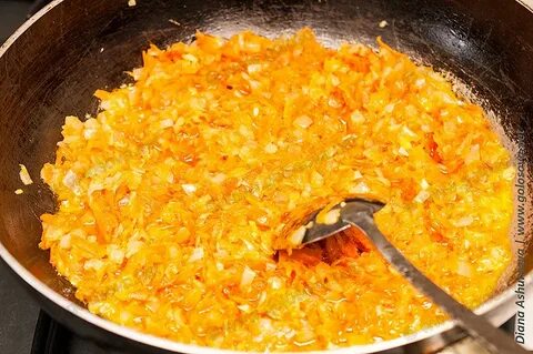 Как приготовить тушеную морковь вкусно на сковороде