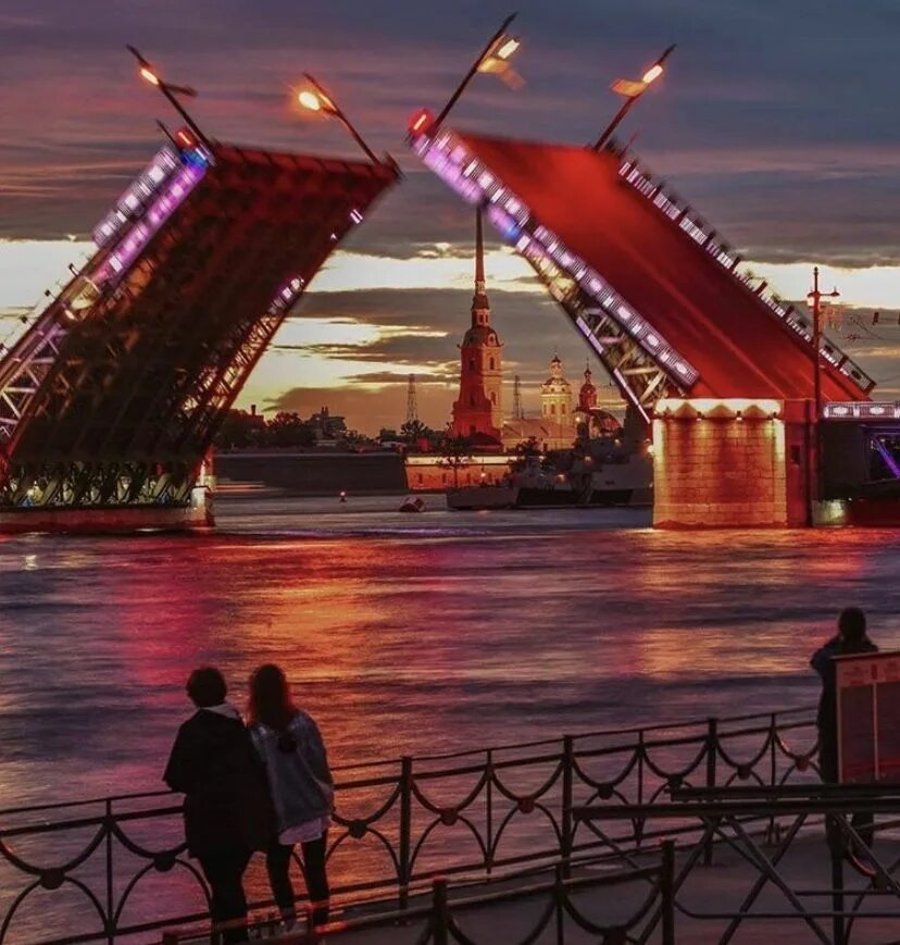 Белые ночи экскурсии. Разводные мосты в санкт-петербурге. мосты санкт-петербурга дворцовый мост. разводной мост дворцовский в санкт-петербурге. белые ночи санкт-петербург.