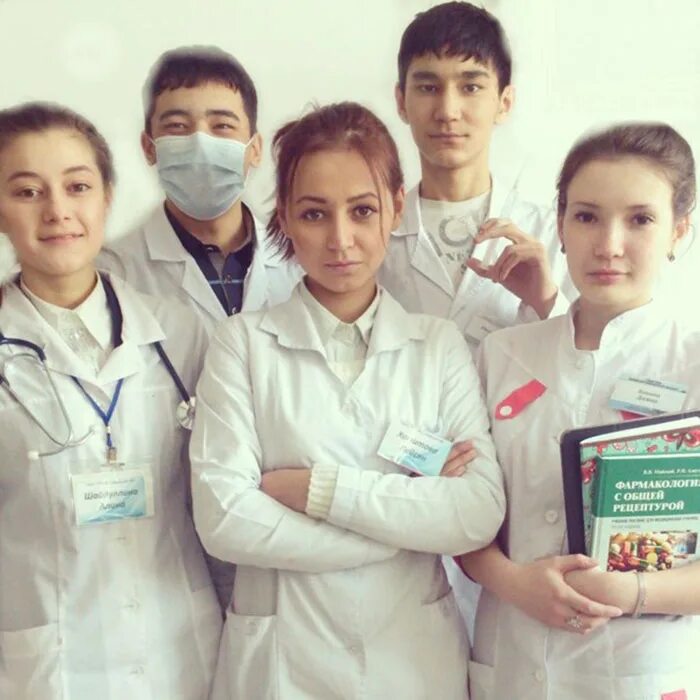 Сибай мед. Сибайский медицинский колледж общежитие. Сибайский медицинский колледж. Сибайский педагогический колледж. Директор сибайского педагогического колледжа.