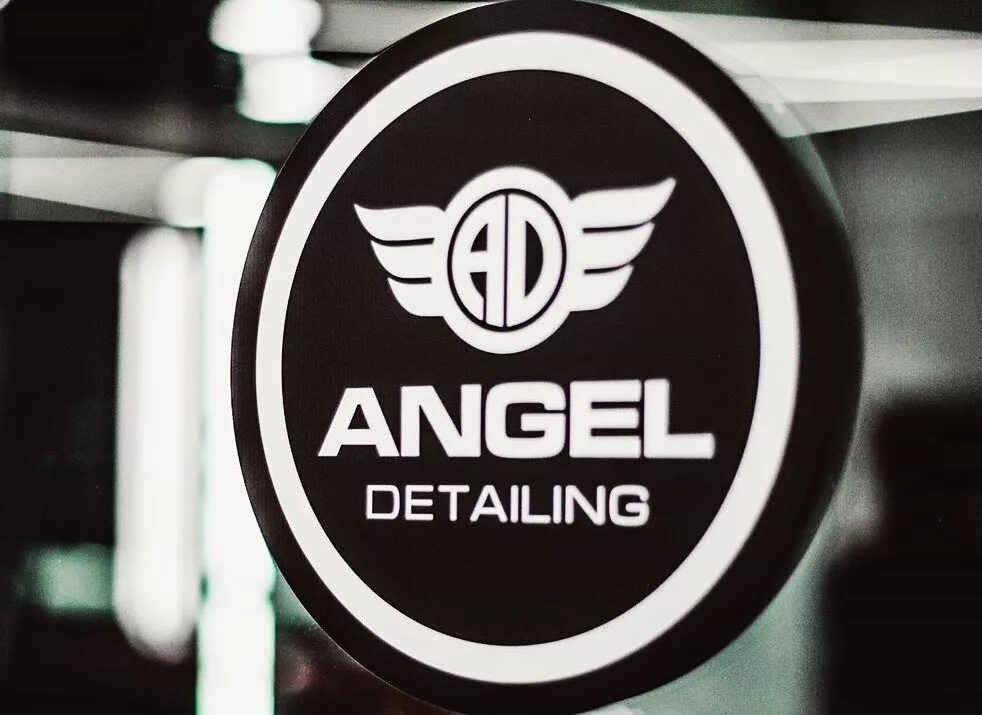 Angel detailing. Ангел детейлинг спб. Освещение детейлинг студии. Angel detailing. Детейлинг mercedes.