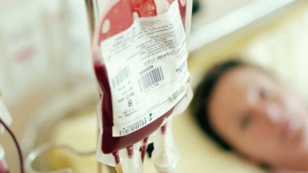 Переливание крови при каком гемоглобине. Переливание крови в больнице. Переливание крови фото. Анемия переливание крови.