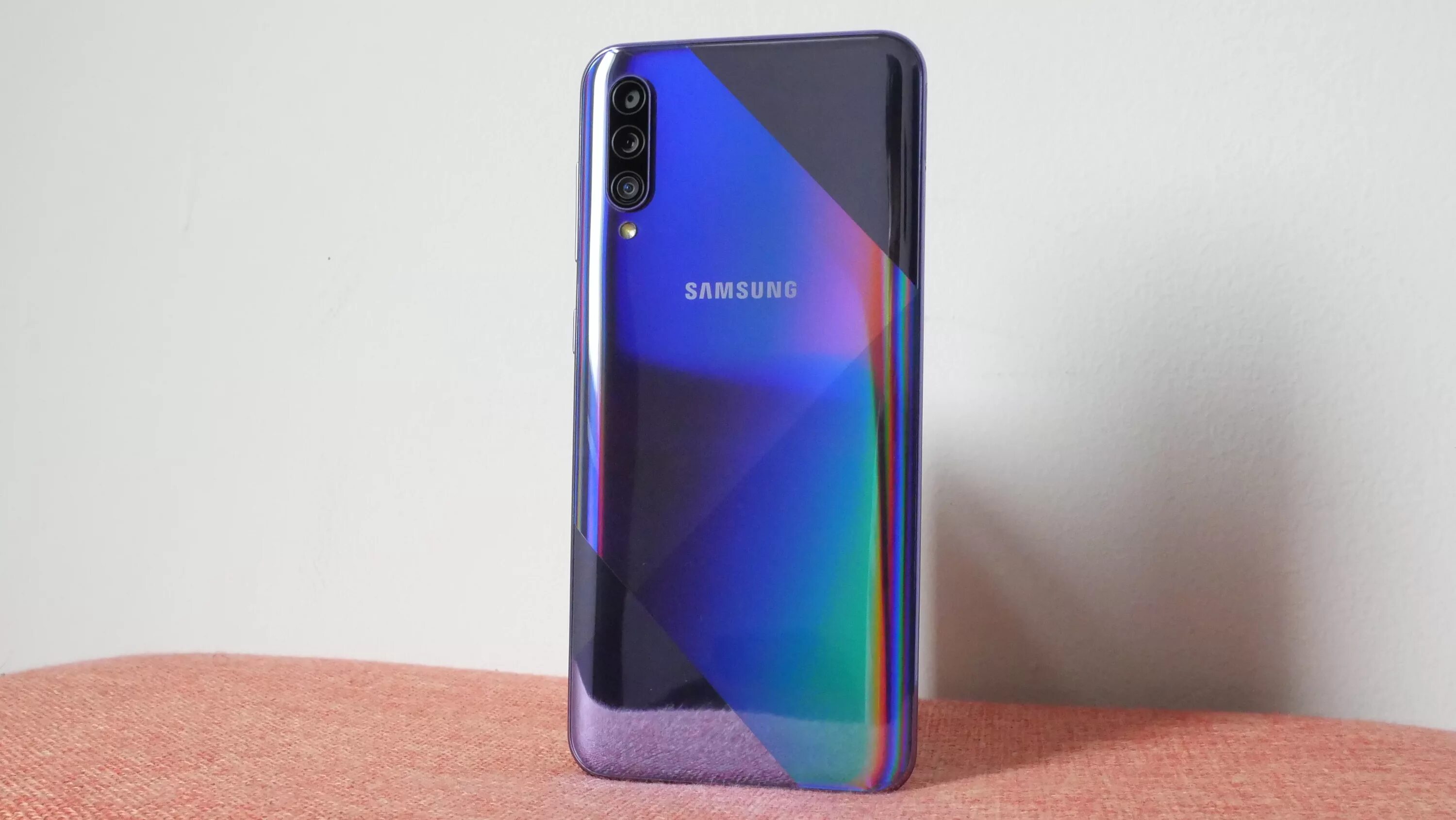 Реклама телефона самсунг а 12. Samsung Galaxy a51. Смартфон Samsung Galaxy a12. Samsung Galaxy a12 Samsung. Samsung Galaxy a12 новый.