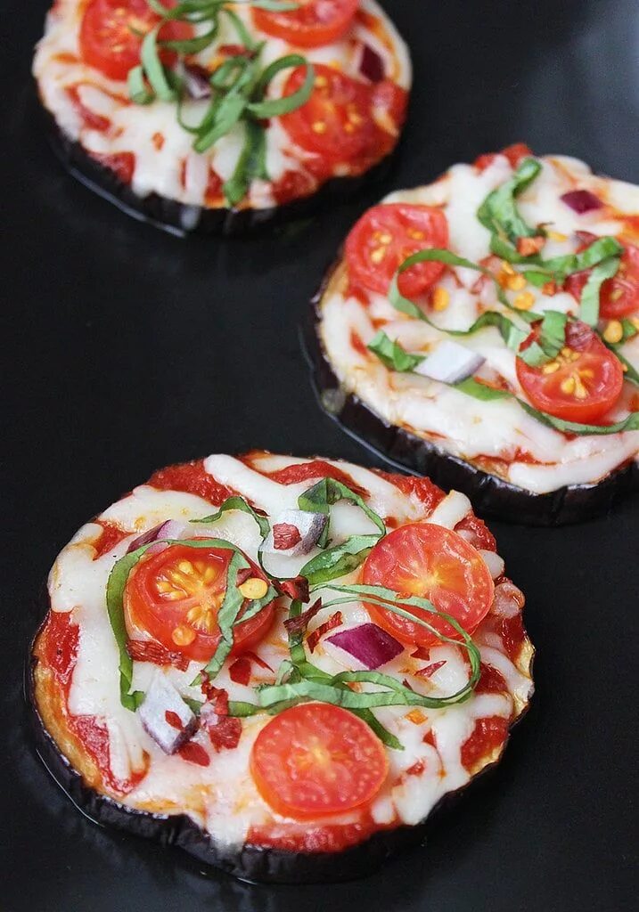 Eggplant pizza