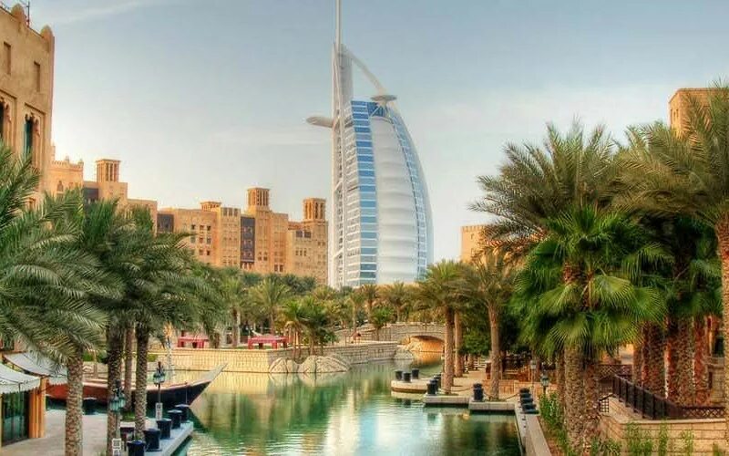 Sharjah Dubai 2022 год. W Dubai Mina Seyahi. Климат ОАЭ. Тур в ОАЭ из Москвы в октябре 2022.
