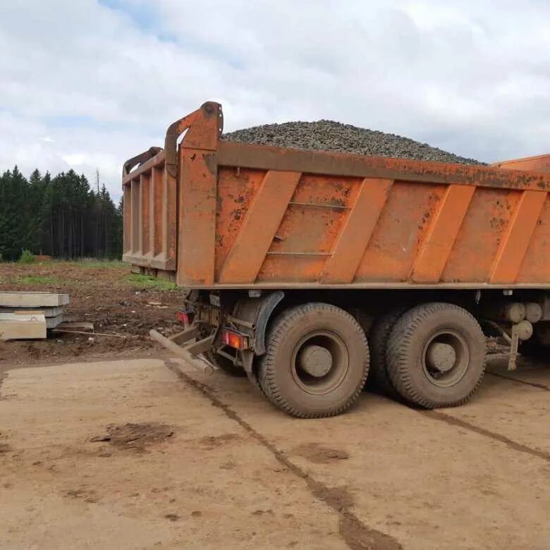 Камаз. Shacman f3000 миксер. Обычные самосвалы. Камаз 6520-6012-53. Водитель самосвала.