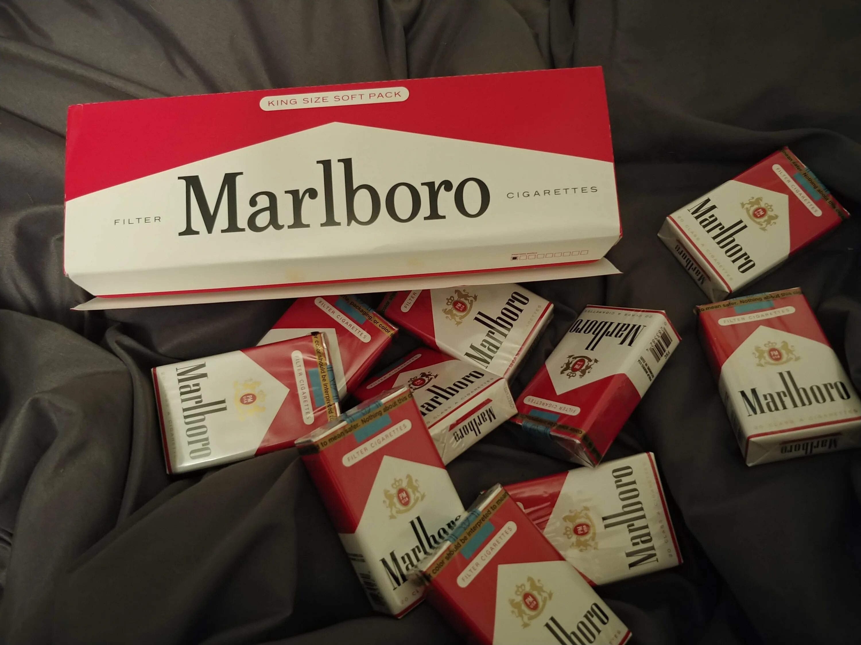 Сигареты Мальборо ред. Мальборо ред пачка. Мальборо Классик сигареты. Marlboro Red Старая пачка.