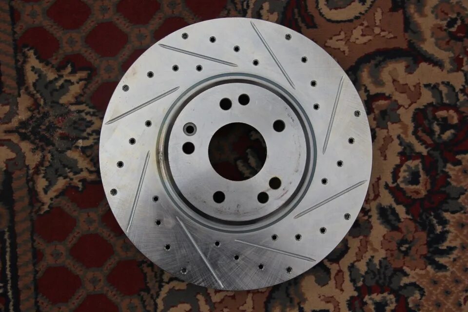Тормозной диск мерседес 124. Тормозной диск мерседес 124. Тормозной диск мерседес 124. Тормозные диски bmw e46. Диск тормозной mercedes w124.