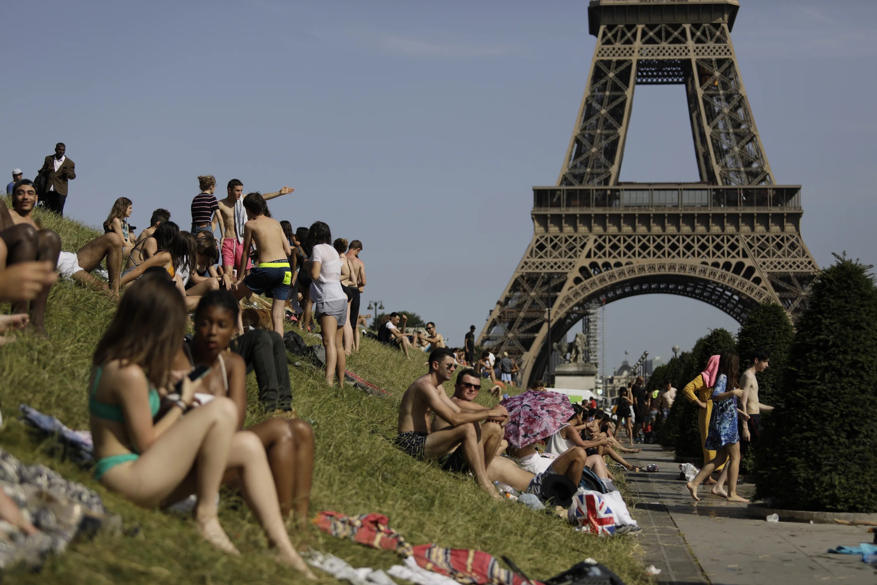 Есть ли в европе. Жара во Франции 2003. Жара во Франции сейчас. 2003 Год: аномальная жара в Европе. Жара во Франции 2019.
