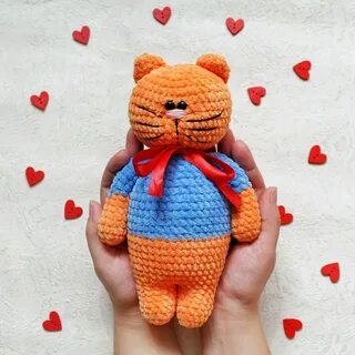 Кот игрушка связанные
