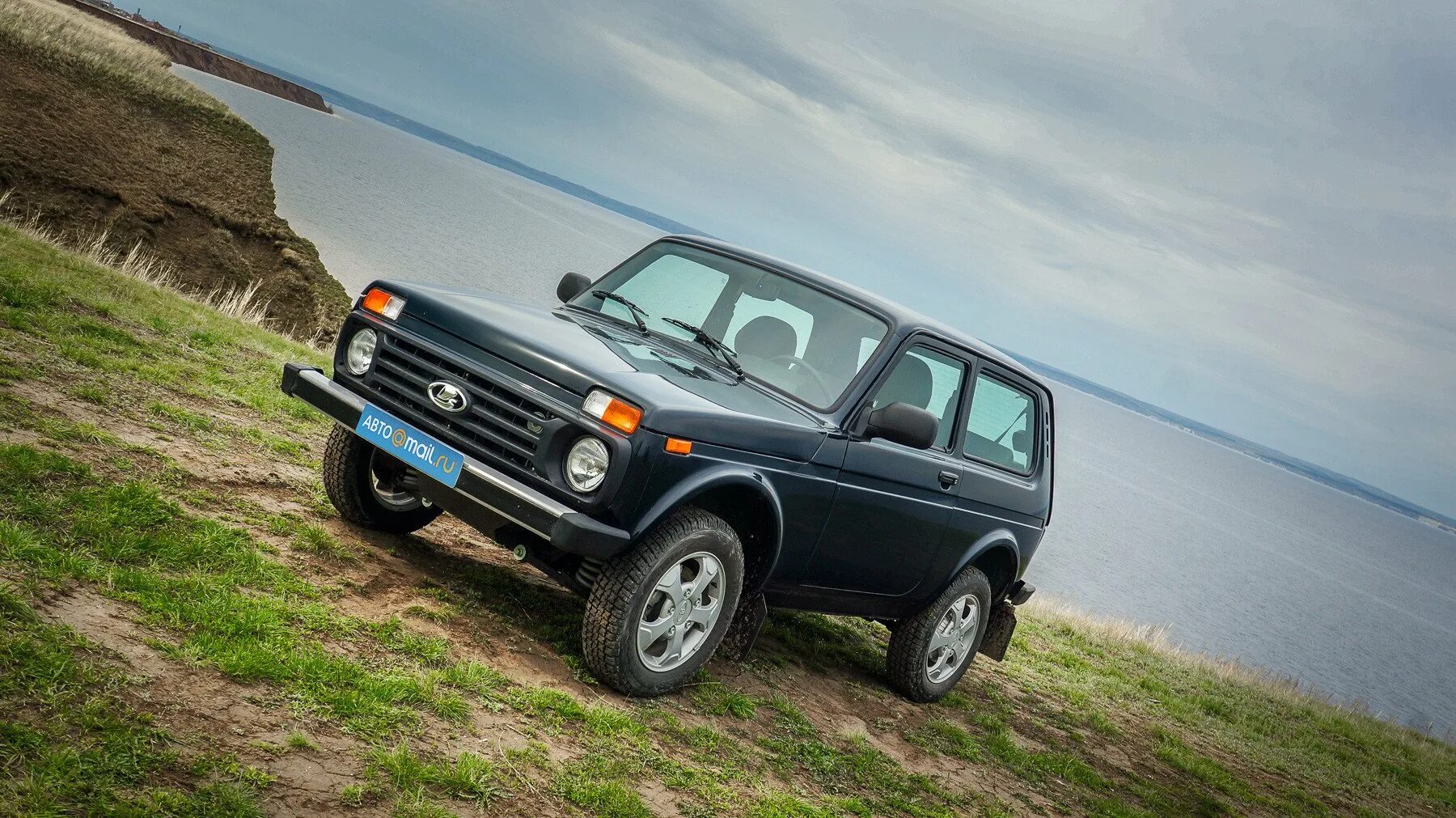 Нива фото. Лада Нива-Урбан 4х4 "Тайга". Лада 212140 4х4. 212140 Lada 4x4. Лада 4х4 (Niva Legend).