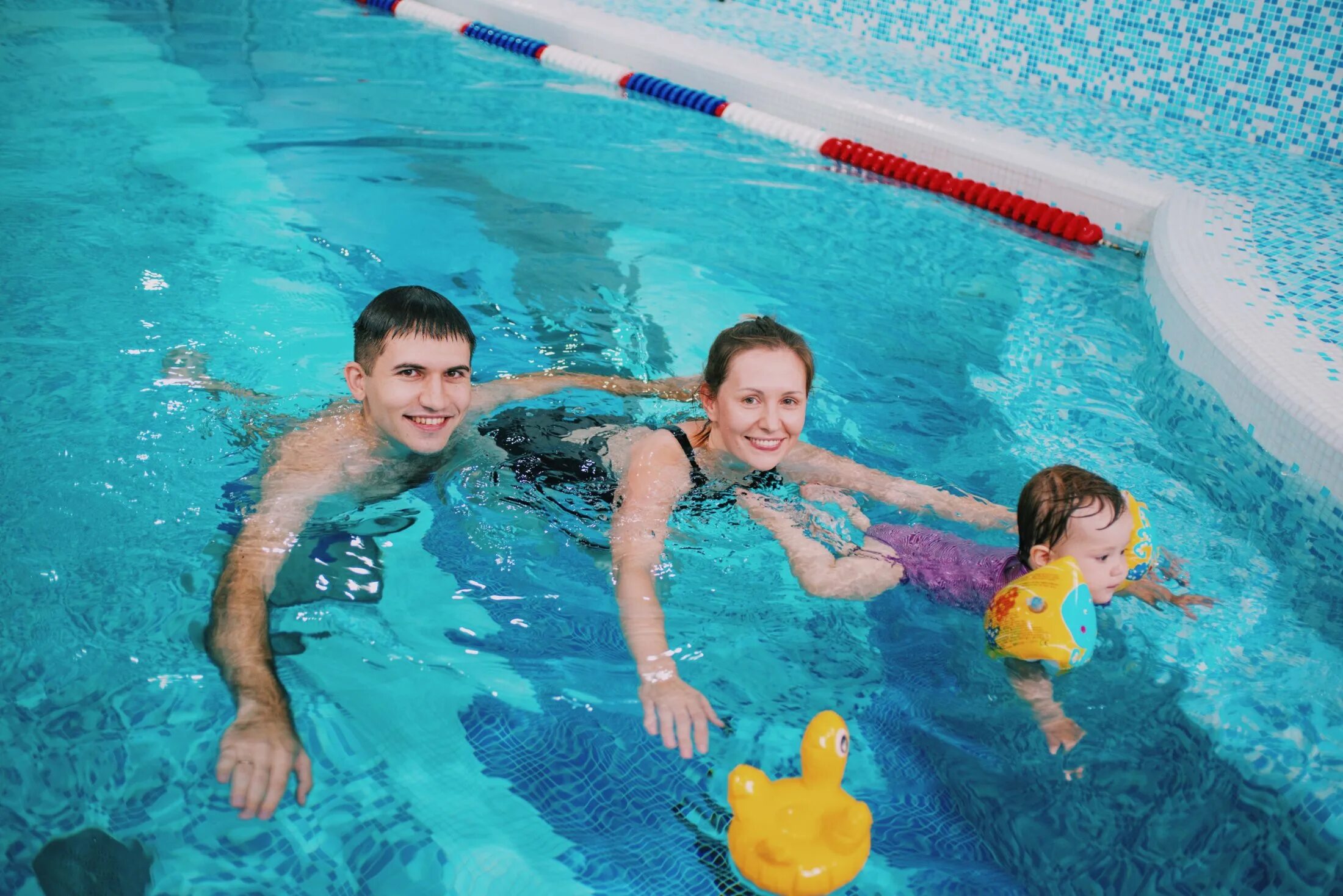Буль-буль центр детского плавания. Бассейн сибирь щорса. Бассейн для детей томск. Бассейн акватика томск. Акватика томск проспект ленина 207.