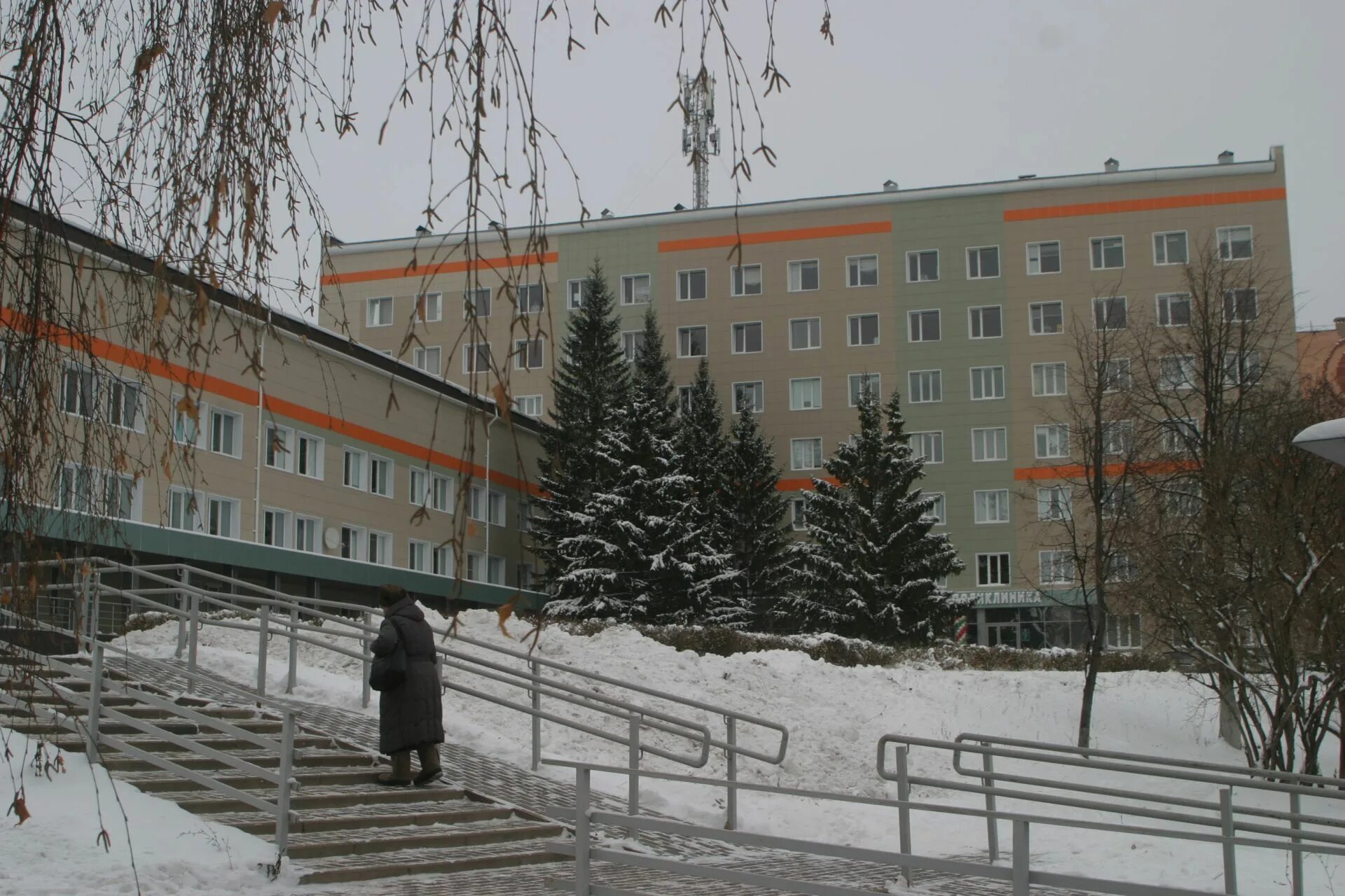 Црб бугульма. Детская поликлиника бугульма ленина. Взрослая поликлиника бугульма. Городская детская поликлиника альметьевск. Больница бугульма.