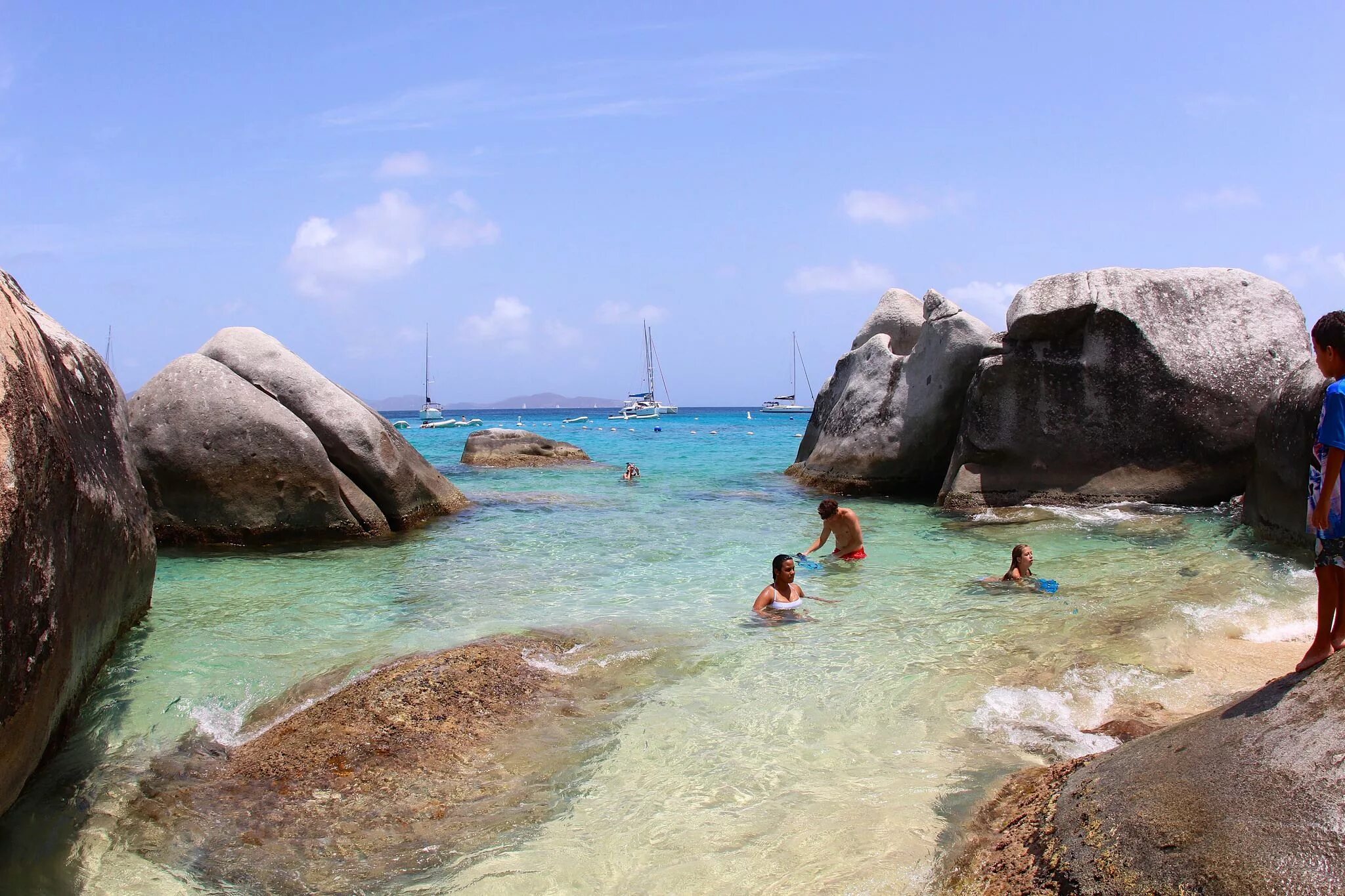 Верджин-горда британские виргинские острова. Остров горда. Виргинские острова (архипелаг). Верджин-горда британские виргинские острова. Карибское море пляж бухта.