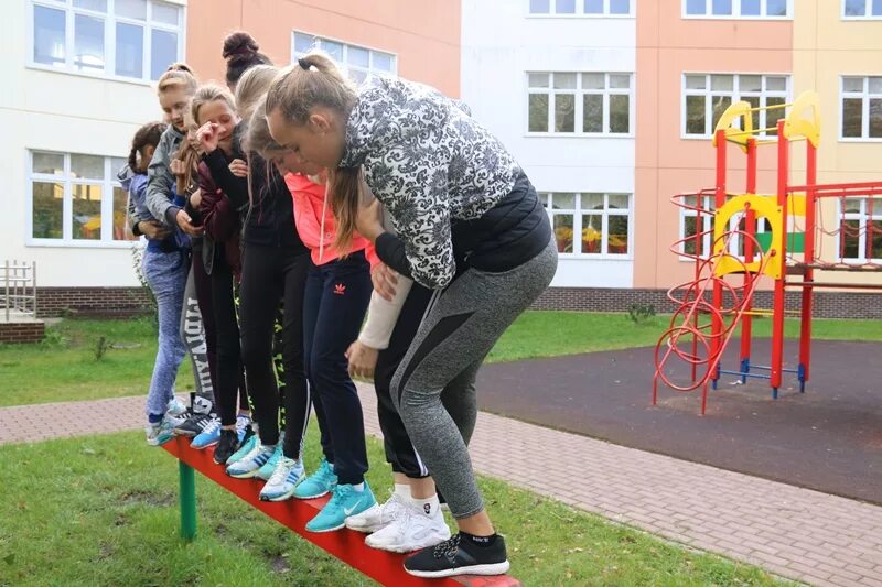 Сайт Полесской школы Калининградской области. Школа в Полесске Калининградской области. Средняя общеобразовательная школа города Полесска. ЭЛЖУР Полесск. Электронный журнал полесской школы