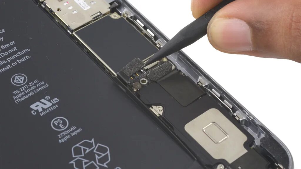 Замена верхнего шлейфа на iPhone 6S