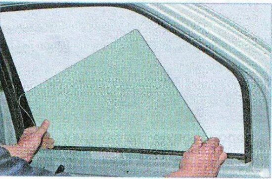Как заменить стекло задней двери Rear door glass replacement (Body / Doors, locks and windows / Ford Mondeo 4 200