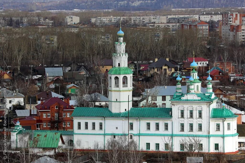 Индекс кунгура пермского края. Преображенская Церковь Кунгур. Спасо-Преображенский храм Кунгур. Церковь Преображения Господня в Кунгуре. Храмы города Кунгура Пермского края.