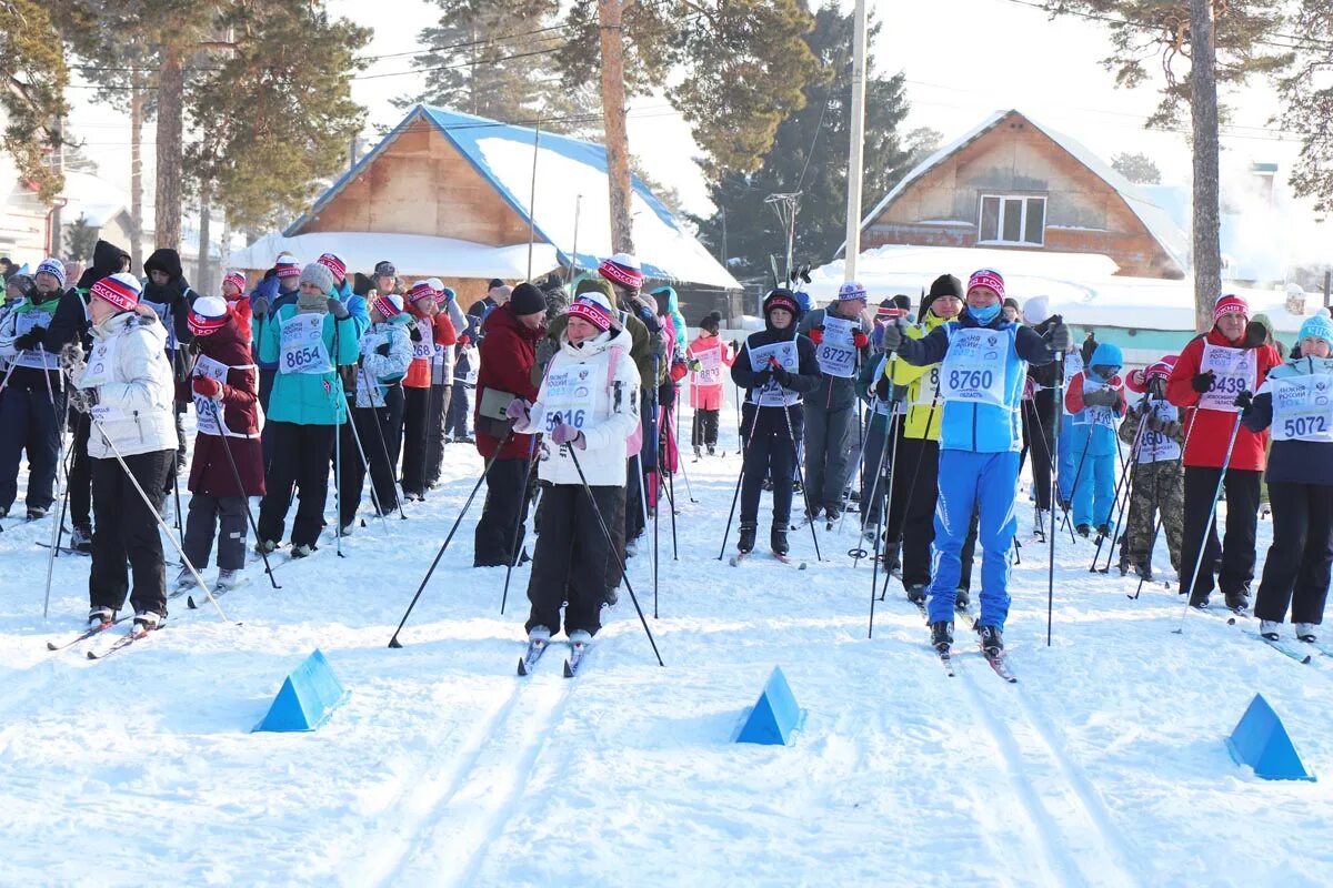 Бердск 2023. Лыжня россии 2023. Бердск 2023. Фото сход молодежи на улице. Бердск 2023.