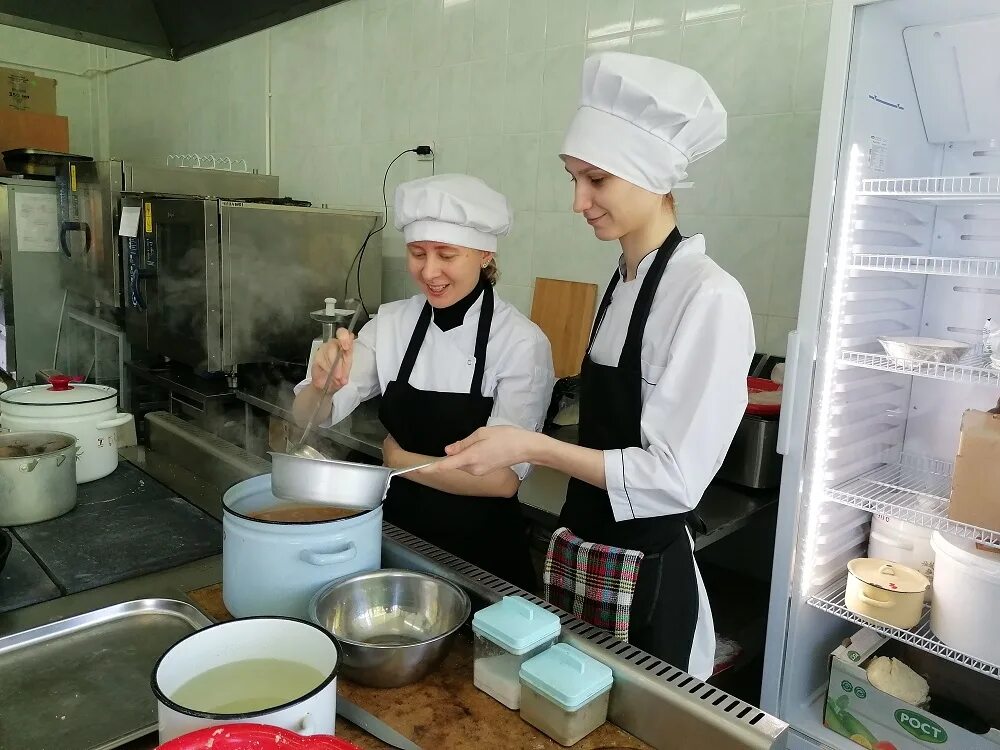 Программа профессия 43. 01 повар кондитер тамбов тогбоу. 2,5 повара программа. Колледж повар. Тех карта повар кондитер.