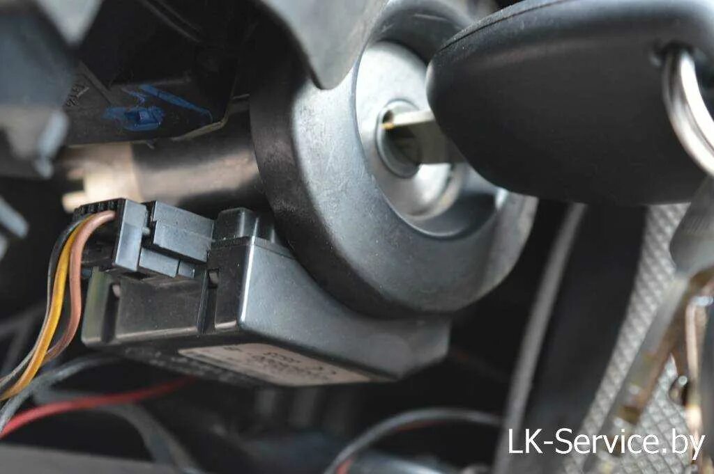 Иммобилайзер рено симбол 1. Иммобилайзер рено логан 2. Блок иммобилайзера рено кангу 1. Блок иммобилайзера на рено логан 1 1. Блок иммобилайзера рено меган 2.