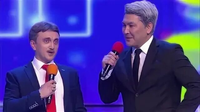 Квн дорохов пародирует пескова. Пародия на пескова. Дорохов песков квн. Пародия на пескова. Телепередачи 90-х годов.