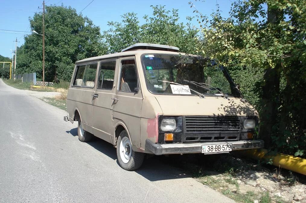 РАФ-22038-02. РАФ-2203 С круглыми фарами. РАФ 33111.