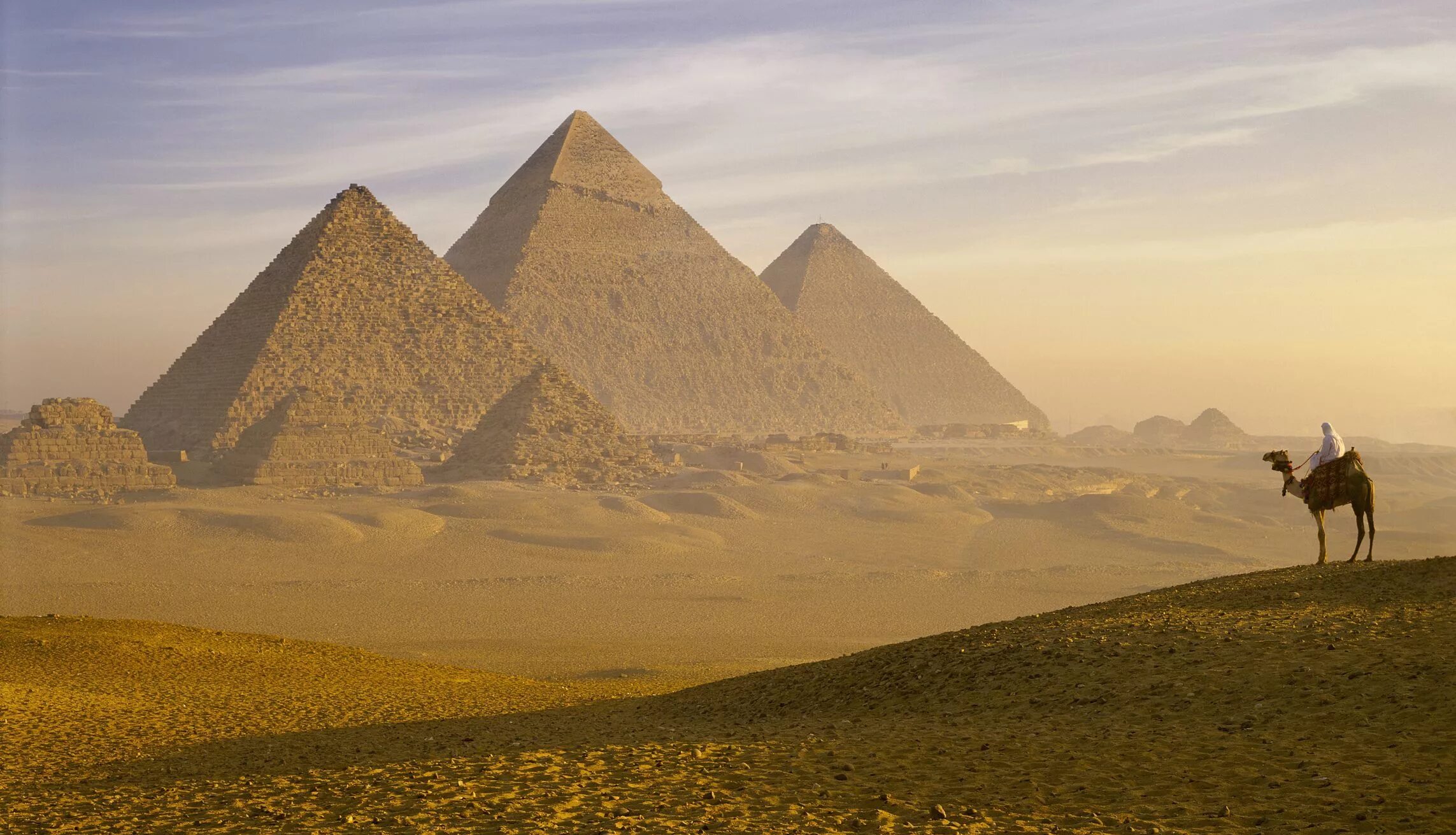 Ancient pyramids. Пирамиды Гизы древний Египет. Долина Гизы Египет. Каир пирамиды. Достопримечательности Египта пирамиды Гиза.