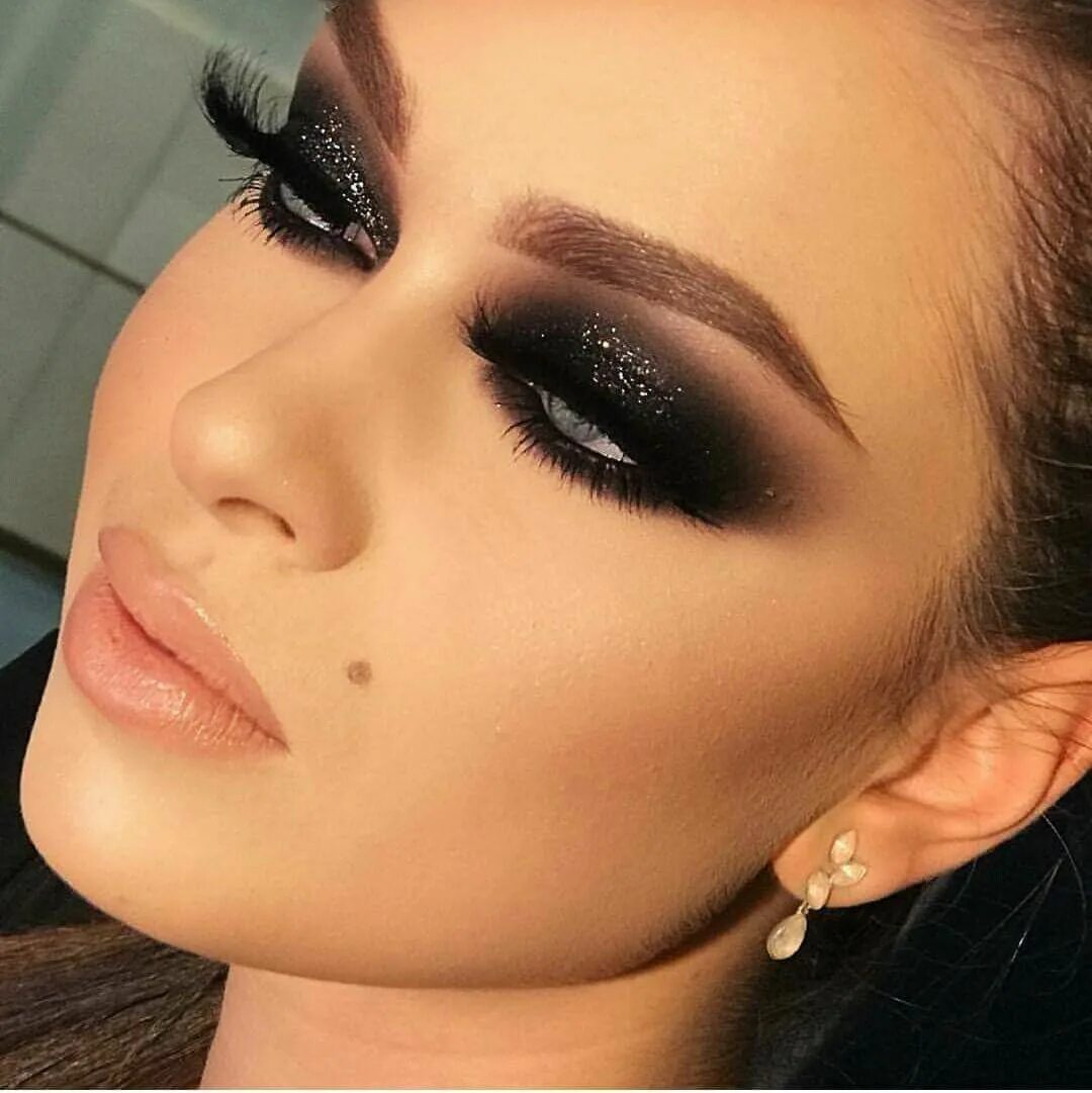 Смоки айс растушевка. Даймонд смоки макияж. Бронзовый смоки айс. Темный смоки макияж. Смоки айс макияж.