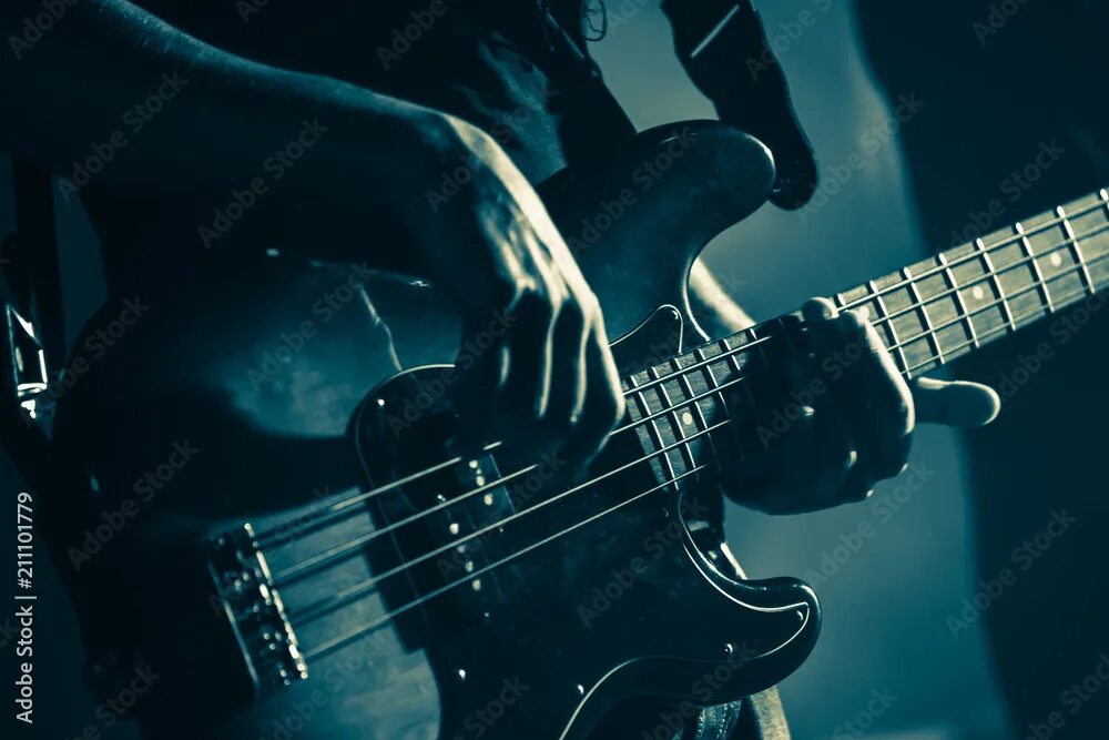 Hard electro bass. Bass guitar player. top bass guitarist. bassist hands. музыка парень aggressive trap bass.
