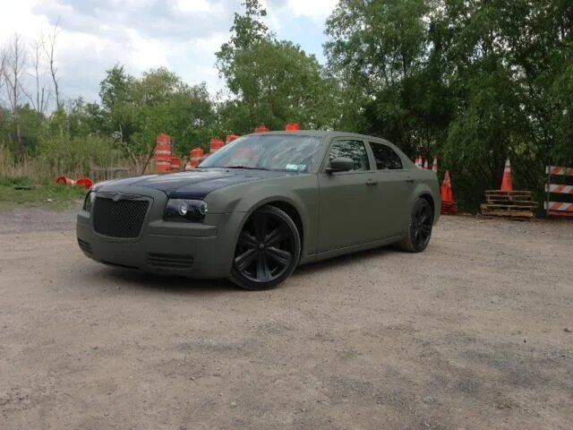 Хаки резина. Plasti Dip Camo Green. Ауди а5 хаки. Audi q7 цвет хаки. Ауди а5 в цвете хаки.