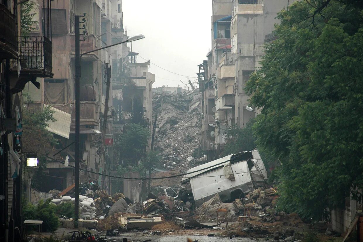 Город Хомс Сирия. Город после бомбежки Каир. Хомс (Эмесса), город в Сирии. Центральная площадь Хомс Сирия.