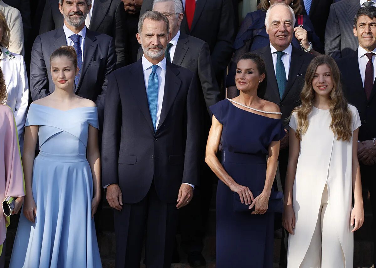 Принцессы сегодня. Королевская семья Испании Королева Летиция. Королева Летиция Испания 2023.