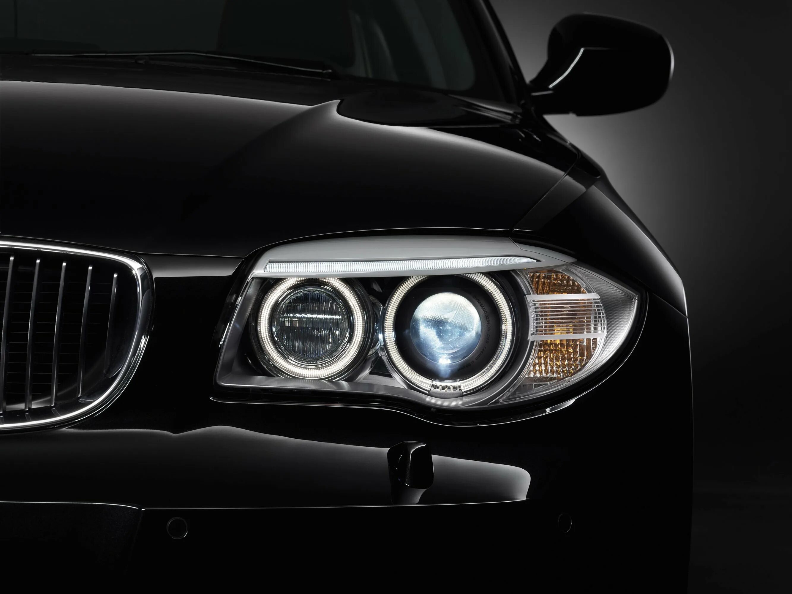Лет фары. Фары бмв е82. bmw 7 e65 headlights. фары бмв ксенон. бмв 1 2012 фары.