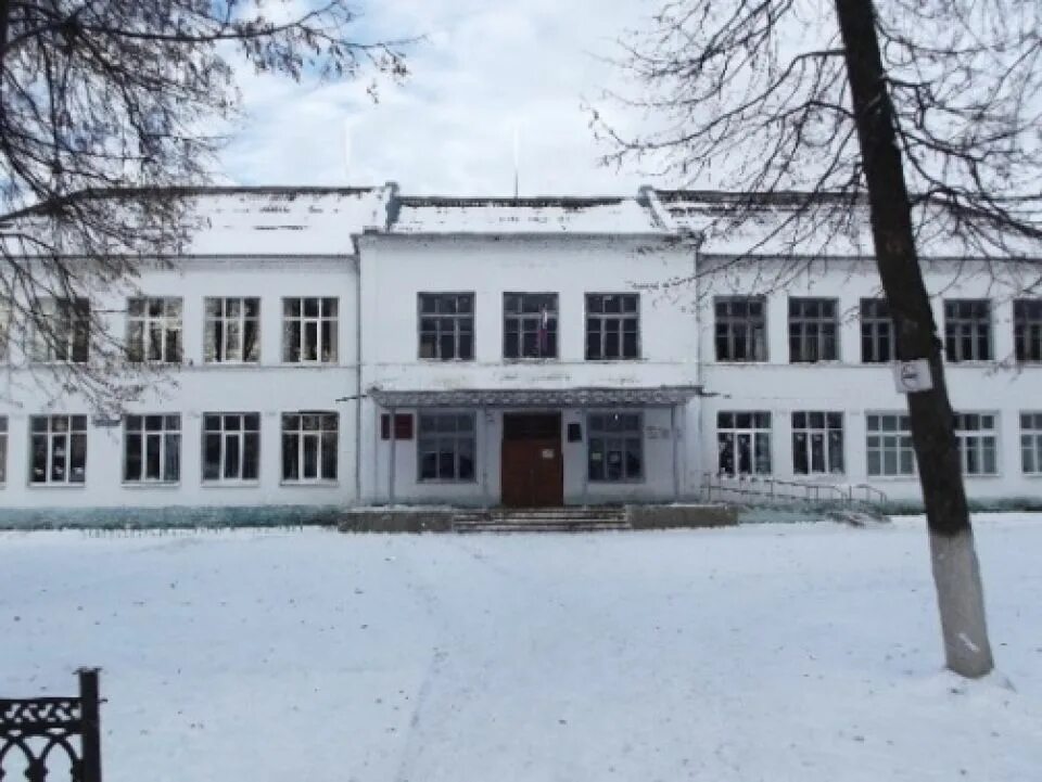 Средняя образовательная школа 1 брянск. Свенская школа 1 сош мбоу. Сош 1 брянск. Мбоу свенская сош 1 учителя. Свенская школа 1 брянский район.