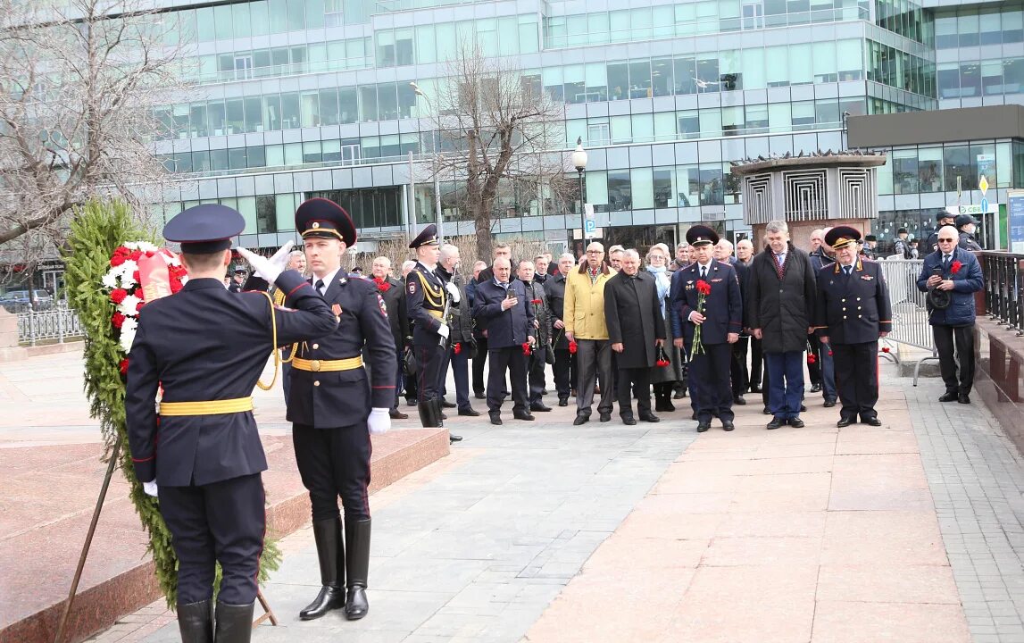День ветерана овд 17 апреля. День ветеранов внутренних дел и внутренних войск 17 апреля.