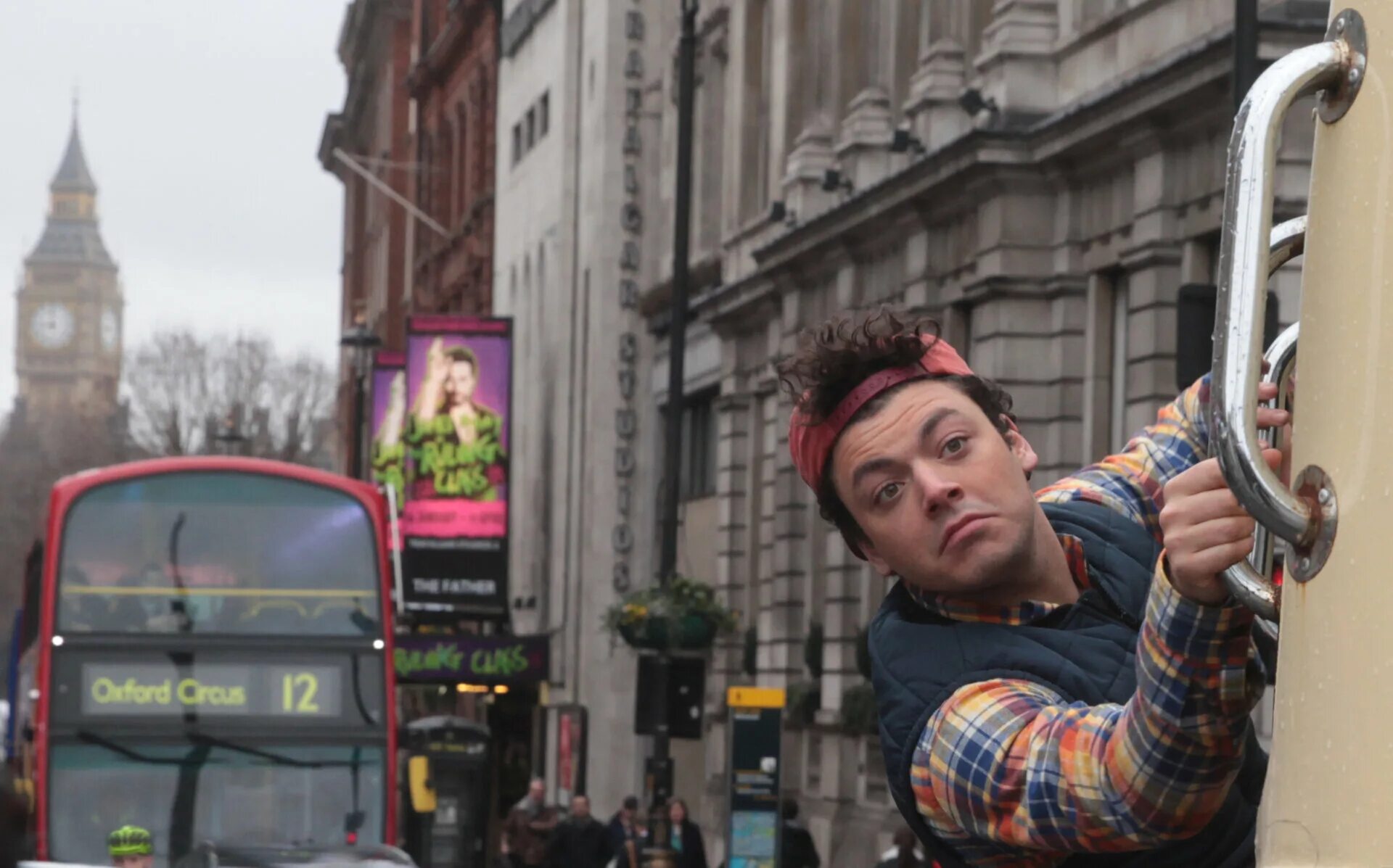 стефи сельма безумные преподы. безумные преподы: миссия в лондон фильм 2015. безумные преподы англичанка. безумные преподы: миссия в лондон фильм 2015. изабель нанти безумные преподы.