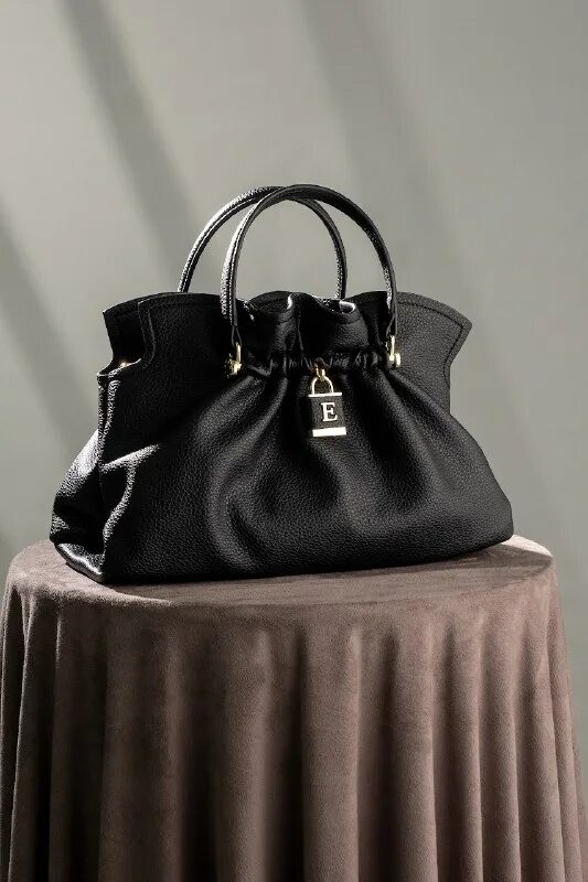 Ermanno firenze сумки. Ermanno firenze сумки. Тоут ermanno scervino sce12401242 grey купить. Ermanno firenze сумки. Сумки эрмано шервино официальный сайт.