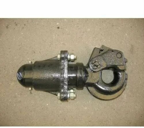 Сцепное устройство зил 130. Фаркоп зил 157. Фаркоп зил. Фаркоп камаз 8 тонн. Гайка фаркопа зил 130.