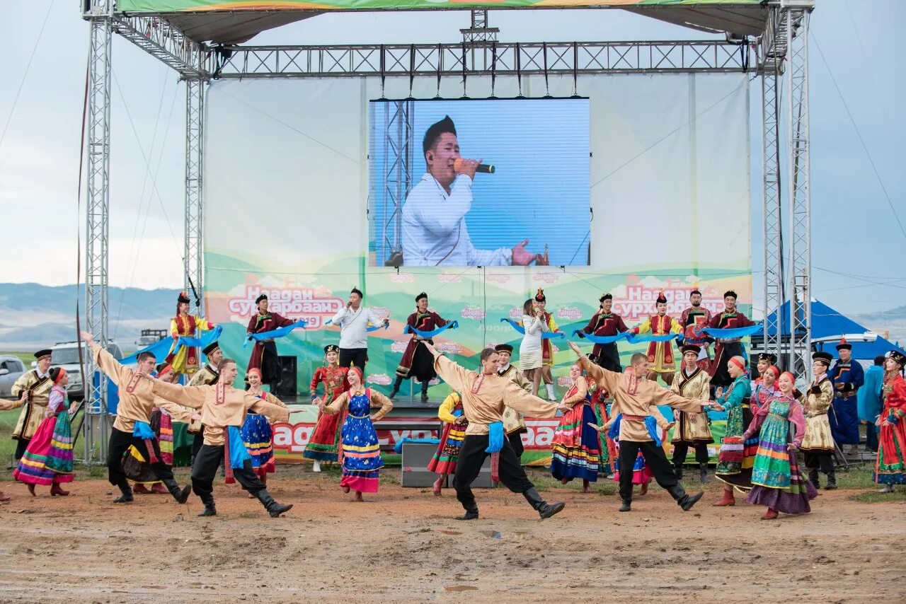 Сурхарбан бурятский праздник. Буряты сурхарбан. Сурхарбан бурятский праздник. Мухоршибирь сурхарбан 2022. Сурхарбан 2022 новонукутск.
