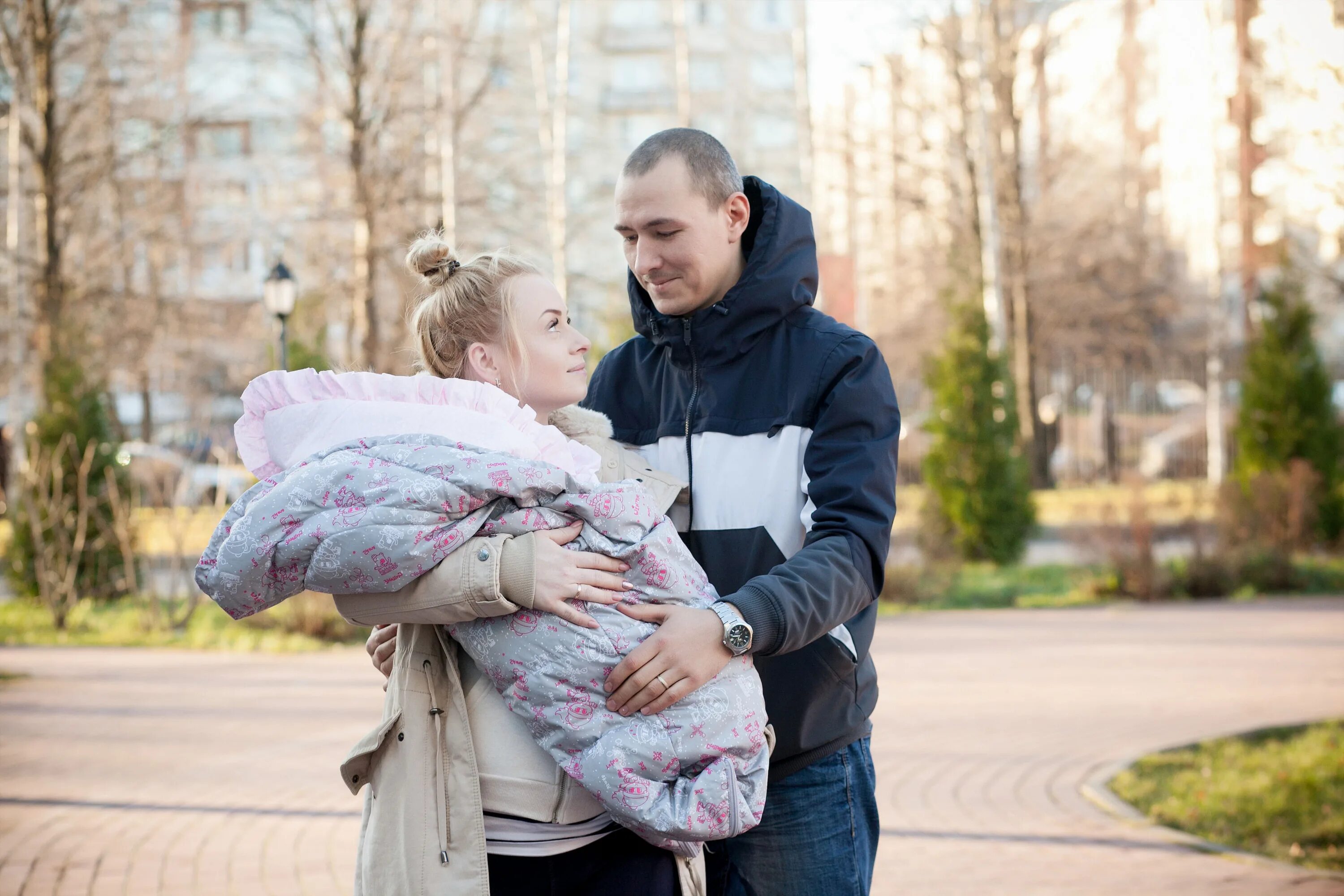 В чем выписываться из роддома