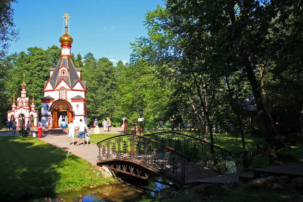 Талеж святой источник. Чехов Родник Талеж. Село Талеж Святой источник. Давидова пустынь Чеховский район Талеж. Святой источник в Чеховском районе Талеж.