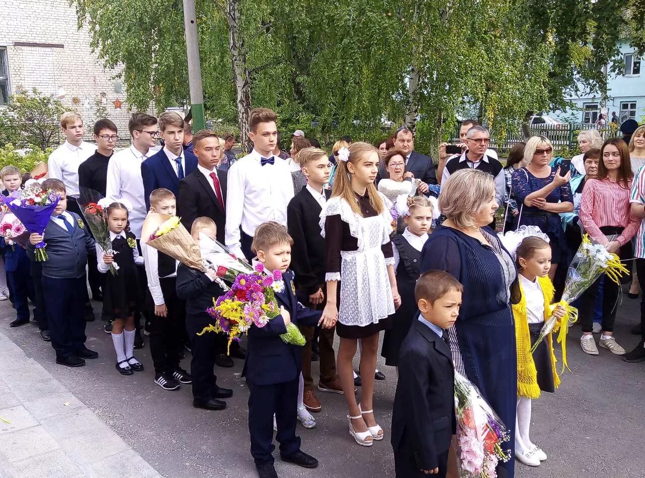Сенной школа 8. Сенной школа номер 47. Школа 47 сенной саратовская область. Сенная саратовская область население. Школа 2 сенной.