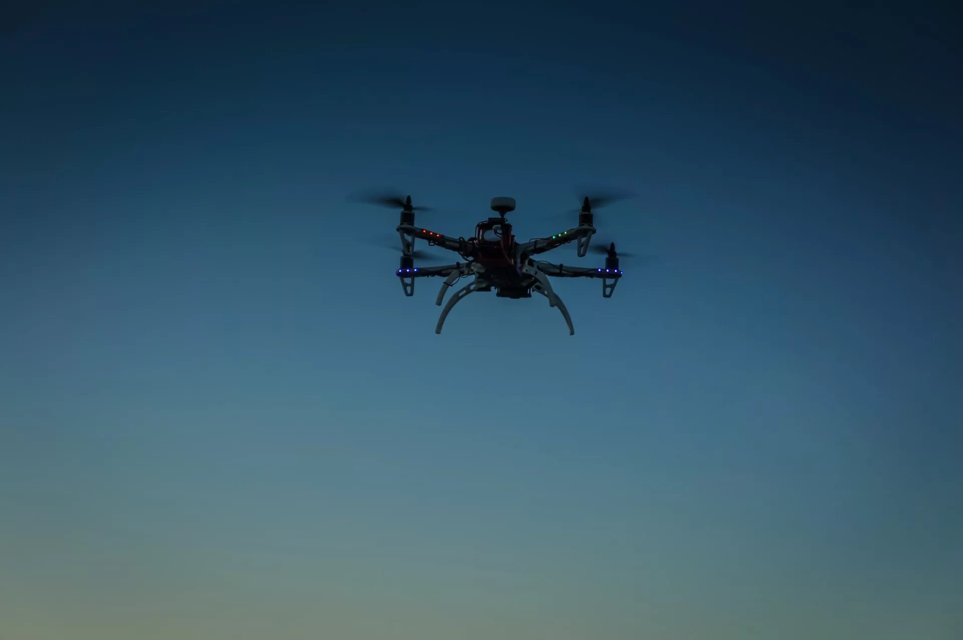 Дрон для артиллерии. Дрон над данковом. Phantom 4 rtk бпла. Дроны для степи. Дрон над полем.