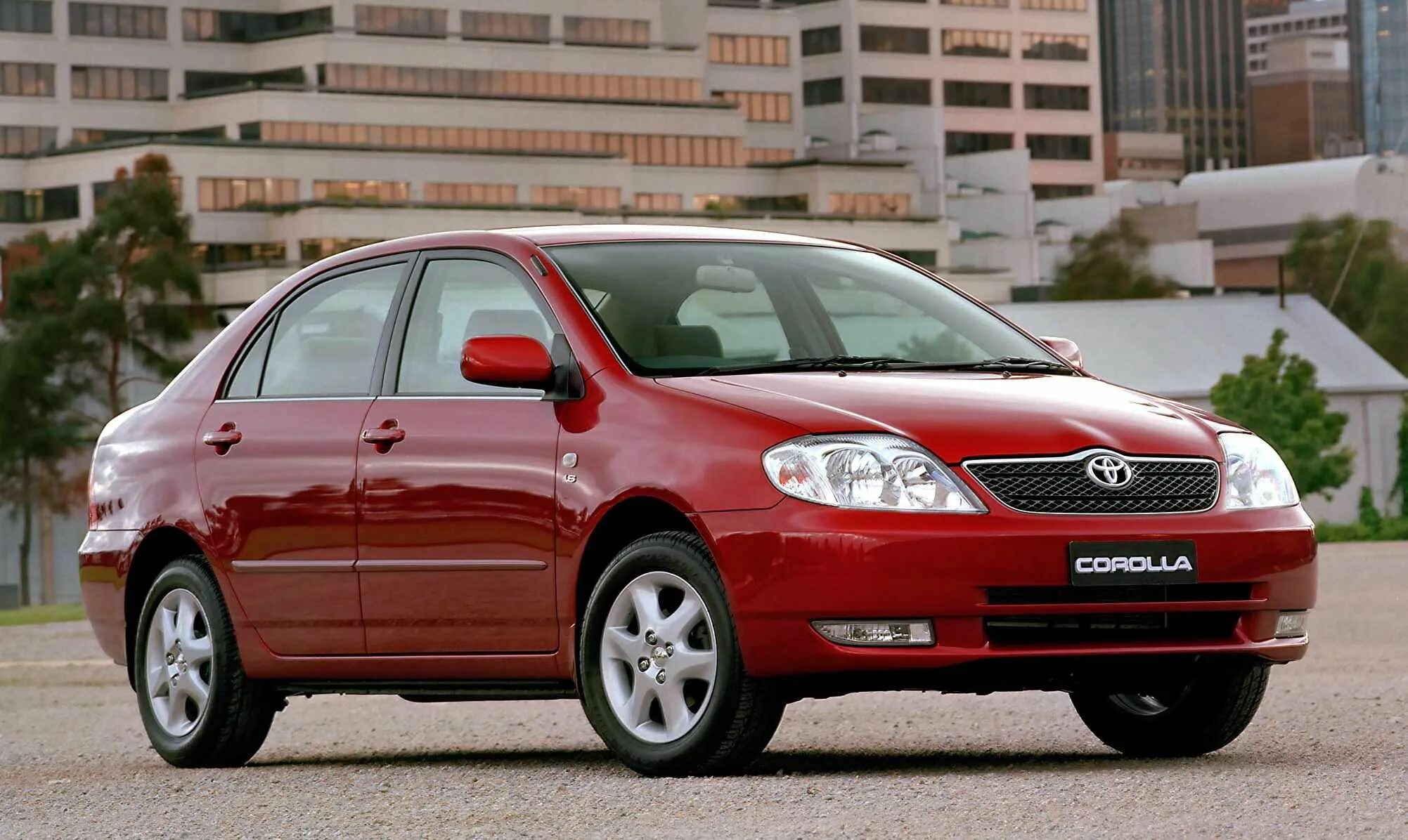 Авто москва тойота королла. Тойота королла е120. toyota corolla e120 седан. toyota corolla e120 красная. toyota corolla 2006.