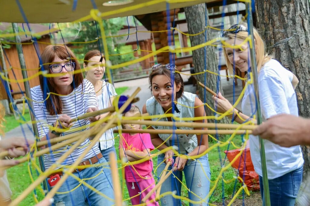 Веревочный лабиринт тимбилдинг. Квест машина времени. Quest events. Quest events. Meta quest 3.